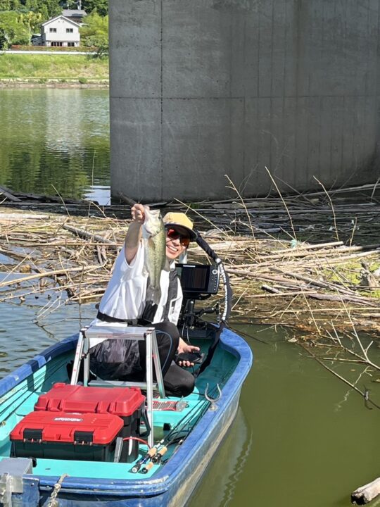 高滝湖のブラックバス