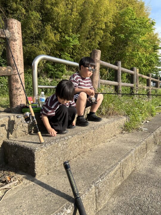 高滝湖　子供　釣り